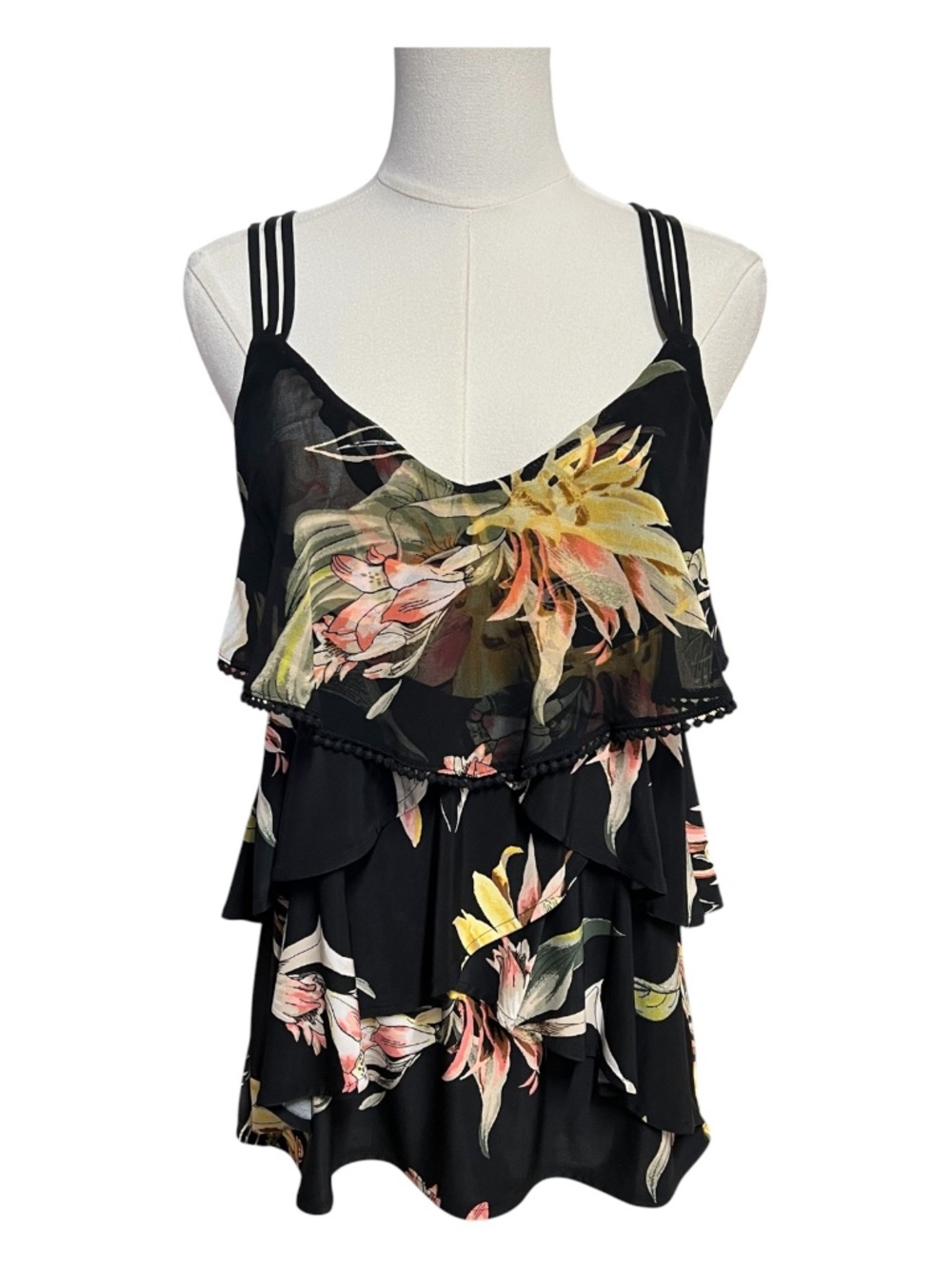 🆕 NWT White House Black Market Floral Ruffle Tank Blouse | Size Medium